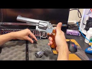 Tabletop review of a Smith & Wesson model 48-3 I like to learn
