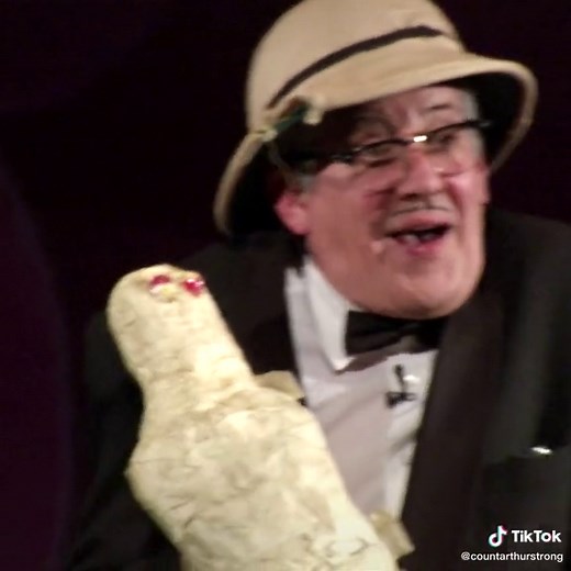 Count Arthur Strong: King Tut