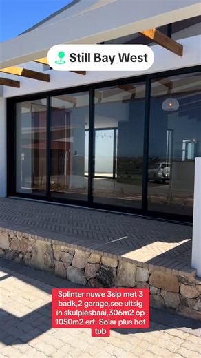 Modern Home with Sea View in Skulpiesbaai