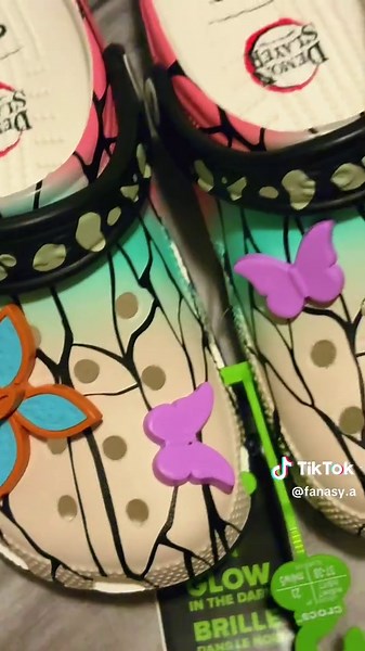 So my husband ordered us some crocs. He got Inosuke. Nezuko was sold out in my size but these are so cute 😊 Great job @Crocs #demonslayer #shinobu #shinobukocho