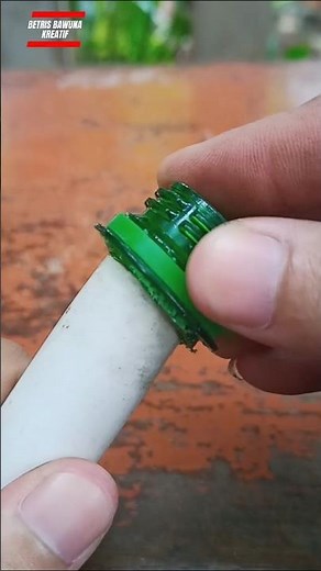 Amazing Simple idea! How to make DIY Clothesline from a Bottle caps!