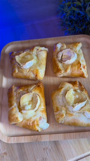 Florent food on Instagram: "Feuilletés chèvre miel🧀#recipe #food"