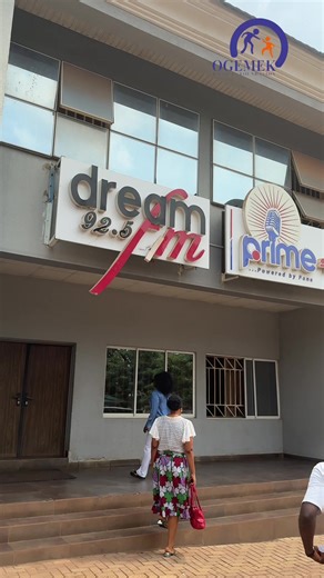 Earlier today, Ogemek Charity Foundation paid a courtesy and familiarization visit to the management and staff of Enugu’s Dream FM to formally intimate them of our work as we prepare for our official launch in March 2026. The meeting was highly receptive and positive, with engaging discussions and encouraging outcomes. The management of Dream FM assured us of their support in helping to keep our work visible and expressed openness to future engagements as we continue our mission of empowering vu