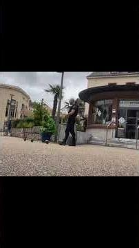 Spot Evreux mr bushman prank France