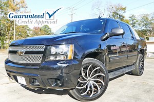 🖤 2009 Chevrolet Avalanche LS 🖤 💲 Find your downpayment now: https://MallardMotors.com/Approved 💲 🔥 🔥 $10,999🔥 🔥 💪 5.3L V8 ⛓️ Tow Receiver 💺 Power Seat 🎴 Power Windows 🔒 Power Locks ✅ Power Pedals 🎶 In Steering Media Controls 👪 6 Passenger Capacity 📀 CD Player 🎛️ Dual Climate Control 📻 AM/FM Radio 🛣️ Cruise Control 👉 Get Approved Now: http://MallardMotors.com/Approved 👈 Questions? Message, Call or Text: 870-639-9200 - #TrustTheDuck Located @ Mallard Motors - 701 E Main St. El