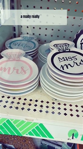 Dollar Tree Wedding DIYs on a Budget! #dollartree #dollartreediy #weddingdiy