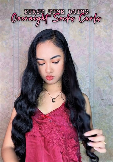 Easy Heatless Curls Using Socks Tutorial