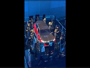 Mercedes-Benz unveiled several new electric vehicles just ahead of the 2021 IAA Munich Motor Show, and we were on-hand for the elaborate reveal that took place Sunday night. Here's a taste of the future from Mercedes-Benz, and a sample of what to expect this week from Munich at #IAA21 | Motor1.com