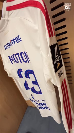 Olympique Lyonnais on Instagram: "Les tuniques sont prêtes 🔴🔵"