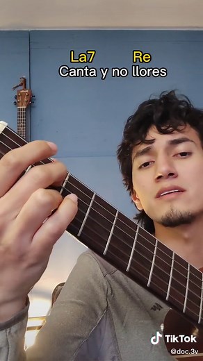 Respuesta a @yorgybv Cielito lindo y el Rey en guitarra #tutorial #guitarra #viral #cover #lyrics #letrasdecanciones #videoviral #mexico #ecuador #cielitolindo #elrey #tutorialguitarra #tutoriales #doc3v