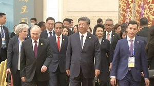 President Xi Jinping and his wife Peng Liyuan welcome international guests - The Global Herald
