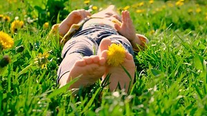 Child Garden Feet Blooming Yellow Dandelions Stock Footage Video (100% Royalty-free) 1103380263 | Shutterstock
