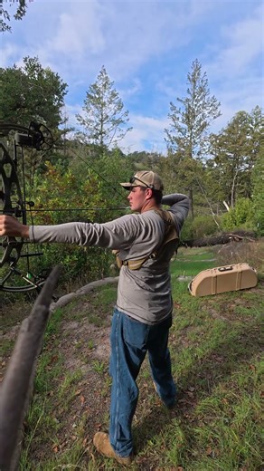 One Arrow. Every 10 Yards. Out to 60! #archery #compoundbow