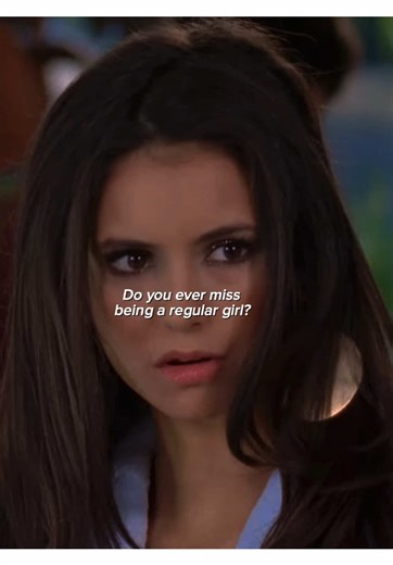 Degrassi: Balancing Fame and School Life