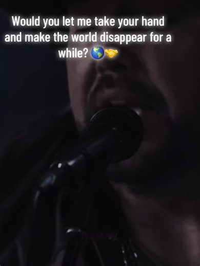 Would you let me take your hand and make the world disappear for a while? 🌎🤝 #CapCut #jasonaldean #jasonaldeanmusic #jasonaldeanconcert