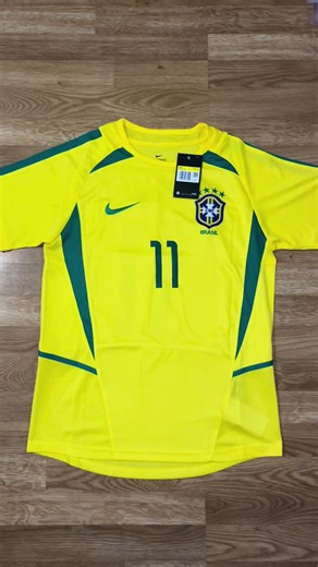 Camiseta da Copa do Mundo de 2002 do Brasil à venda