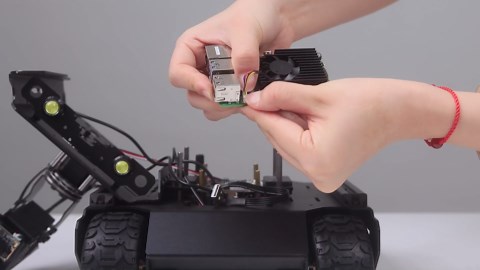 Waveshare UGV Rover Open-Source 6 Wheels 4WD AI Robot, Compatible with Raspberry Pi 5, Dual Controllers, Computer Vision, PI5-4GB NOT Included