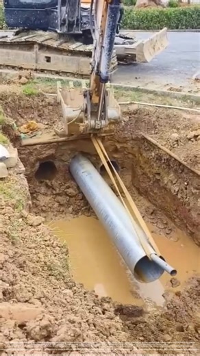 Different pipeline construction methods #farmingtraditions #automobile #bamboo1