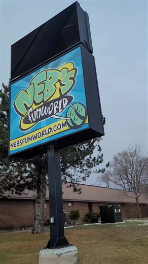 📍Neb's Fun World Arcade, Rides, Mini-Putt, Playground, and Bowling #nebsfunworld #oshawa #durham #gtakids #thingstodowithkids #durhammoms #ontariocanada #playcenter #bowling #arcadegames