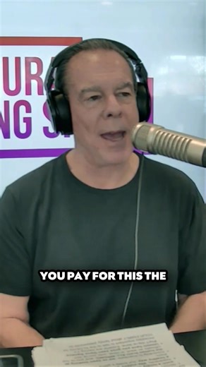 Skeery just discovered you can stuff 50 pounds into a USPS flat rate box and pay the same as shipping a feather? 📦 Did anyone else not know this?!⁣ | Z100