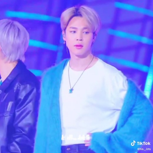 Jimin asked Rm to come in front they love each other alot #bts #btsbighit_official #btsvideos #btsedits #btsjimin #btsrm #btsarmy #fypシ #foryou #trend #cute #ipurpleyou #kpop