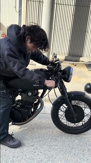 カフェレーサー完成 #badship #sr400 #caferacer #レストア #カスタム