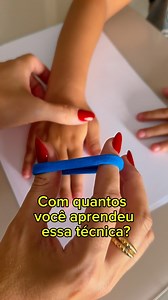 Dica para ajudar a criança que está aprendendo a escrever e/ou desenhar ✍️ ✅ #Dicas #maternidade #crianças #escola #viral | Mãe de um prematuro