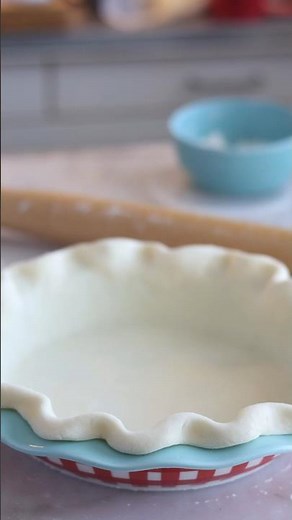 It's Pie Season! Make my EASY and FLAKY Gluten Free Pie Crust!!