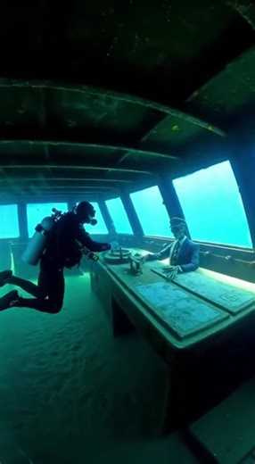 #OceanExtreme #ExtremeOcean #AngryOcean #OceanStorms #RoughSeas #GiantWaves #MassiveWaves #ShipStorms #ShipsAtSea #WildOcean #SeaFury #MaritimeStorm #OceanPower #DangerousSea #NatureExtreme 2026-01-06 🚀 Adventure Ocean Secrets | Adventure Ocean Secrets