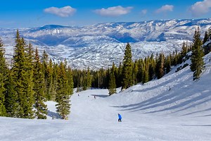 Best Spring Break Ski Resorts for a Last-Minute Send