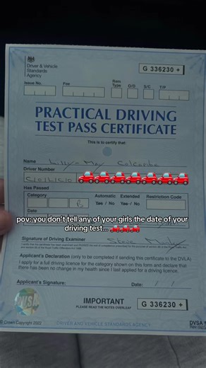 my girls are my biggest supporters 🫶🏻💐🎀 #driving #dvla #bestfriend