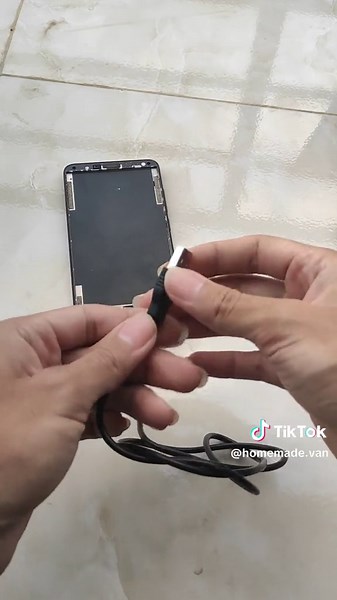 Don't throw away your broken phone #homemadevan #diy #phonecontrol #phone #foryoupage