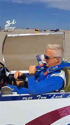 This jet looks like a toy but it’s fully real