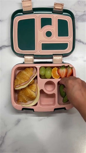Croissant lunch #bentgo #kidslunchbox #bentobox #lunchbox #tinatakeslunch #shorts #MyYouTubeRecipe