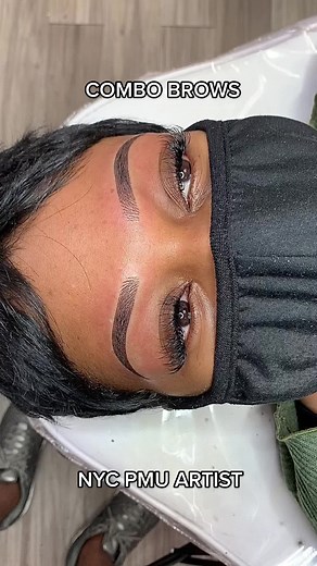 Combination eyebrows! Microblading x OMBRE!! NYC Pmu artist! #microblading #nycbrows #ombrebrows #microbladingbrows #microbladingartist #pmu #eyebrows #nycmicroblading #nycpmu #microbladingeyebrows #microshading #ombrepowderbrows #brows #browshaping #browsonfleek #eyebrowtattoo #pmunyc