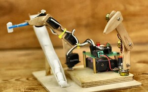 [Mr Innovative] DIY伺服机器人臂｜唱片和播放｜ arduino projet