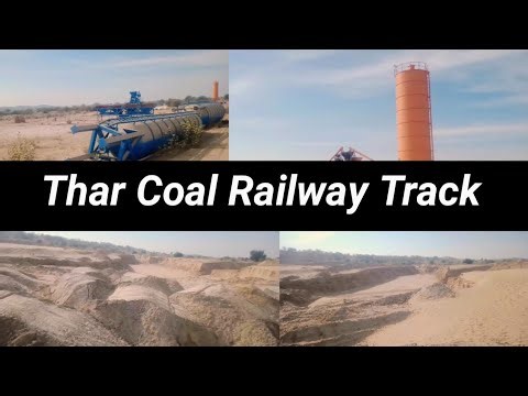 Registan ke beech se guzarta railway track