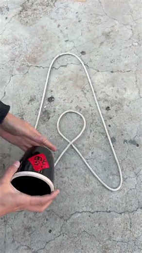 You can learn the complete flower pot hanging knot by watching it once
