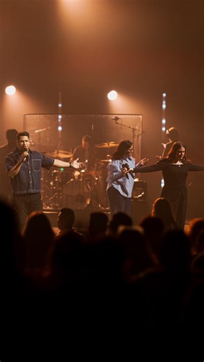 Grande y fiel Tú eres Rey Cordero Santo Poderoso Dios 🔥 Puedes ver este momento de “Poderoso Dios (Grande Y Fiel)” en nuestro cana de YouTube (enlace en perfil). | Gateway Worship Español