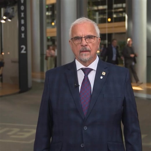 🇨🇿🗳️ IVAN DAVID: SPD a letošní volby💭 ▪️ MUDr. Ivan David 🎯Sdílejte, komentujte, reagujte, děkujeme❗ ➖➖➖➖➖➖➖➖ ✔️Přispějte i Vy na provoz RaptorTV.cz 🫵 I malá částka pomůže šířit to, co jinde neuvidíte a co jiní přehlíží nebo nechtějí vidět. Běžný účet: Číslo účtu: 2001512031/2010 IBAN: CZ2320100000002001512031 BIC/SWIFT: FIOBCZPPXXX Transparentní účet: Číslo účtu: 2800735119/2010 IBAN: CZ7020100000002800735119 BIC/SWIFT: FIOBCZPPXXX při platbě uveďte prosím poznámku “RaptorTV” Majitel účtů