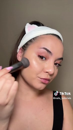 Grace Kelly Makeup Tutorial: Blush Hack for Fresh Look
