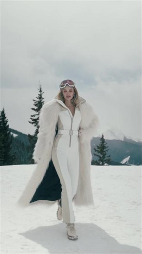 Elevate your winter wonderland travels with Luxury Card! Whether you're a seasoned pro or a first-time skier, let our world-class Concierge team craft the ultimate ski-trip experience for you.⁠