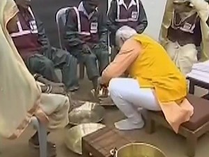 81K views · 462 reactions | Congress party leaders are now calling the actions of PM Modi washing the feet of the sanitation workers as the Hindutva of the RSS. The leaders are raising the point that PM Modi is conducting these rituals now only because of upcoming elections. He had apparently not done these rituals either when he was Chief Minister of Gujarat or while Ardh Kumbh was held in 2015 after he was elected as Prime Minister. | The Times of India | Facebook
