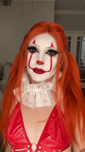 Sunset Makeup 🇵🇸 on Instagram: "Our Sunset Makeup glam pennywise look 💋 Available now at sunsetmakeup.com ❤️ • #halloweenmakeup #clownmakeup #pennywisemakeup #sfxmakeup #cosplaymakeup"