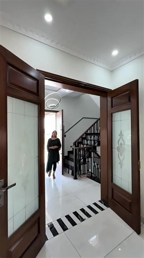 10 Marla Basement… Basement Dekha? 👀🔥 10 Marla house basement tour — thoughtfully planned layout, spacious living areas, elegant interior design aur quality finishing. 🏠✨ Basement is property ko extra usable space aur functionality deta hai. 📲 Price, location & complete details ke liye DM karein. #10MarlaHouse #BasementHouse #BasementTour #HouseTour #SamarasEstateAndBuilders