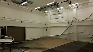 RAW VIDEO: 'A.I.'m Like A Bird!' Scientists Build Robotic Raven 4/7