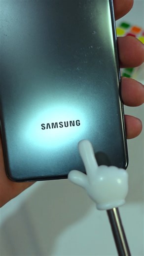 Smart & Easy on Instagram: "STOP! Don’t hand your phone to anyone until you change this setting. 🔒 turn on “pin app” under Security and Privacy. it locks them to one app only. did you already know this trick?"