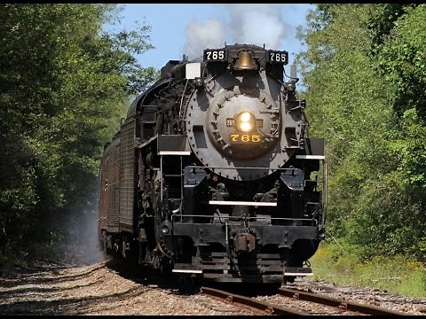 NKP 765 vs. Grade at Nay Aug Tunnel-Insane Stack Talk!