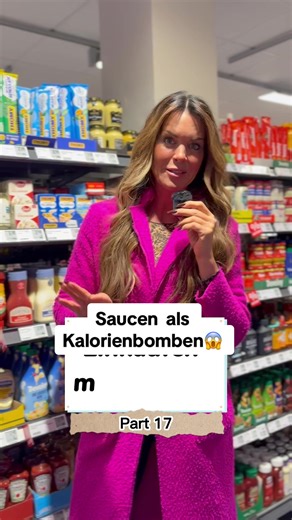Viele Saucen sind echte Kalorienbomben. Unglaublich, was wie viel Fett z.B. in Mayonnaise ist. Ich mache mir Saucen inzwischen selber: Meist aus Joghurt und Kräutern. Fertig, ganz simpel und so gut! Mehr Tipps und Tricks und viele leckere Rezepte auf meiner App: TRANSFORM by Martina Reuter📱 Schaut mal vorbei😍