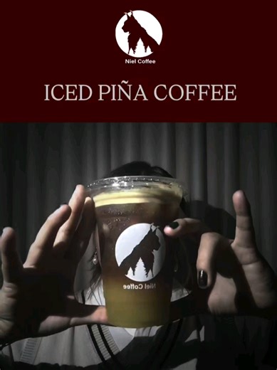 “Iced Piña Coffee 🍍☕ Frío, frutal y delicioso. ¿Te animas a probarlo? #IcePiñaCoffee #viralreels #SJL #limaperu #iced